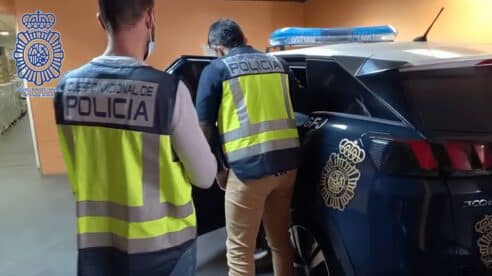 La Abogacía del Estado se allana en los procesos de gastos en el vestuario de paisano de policías nacionales