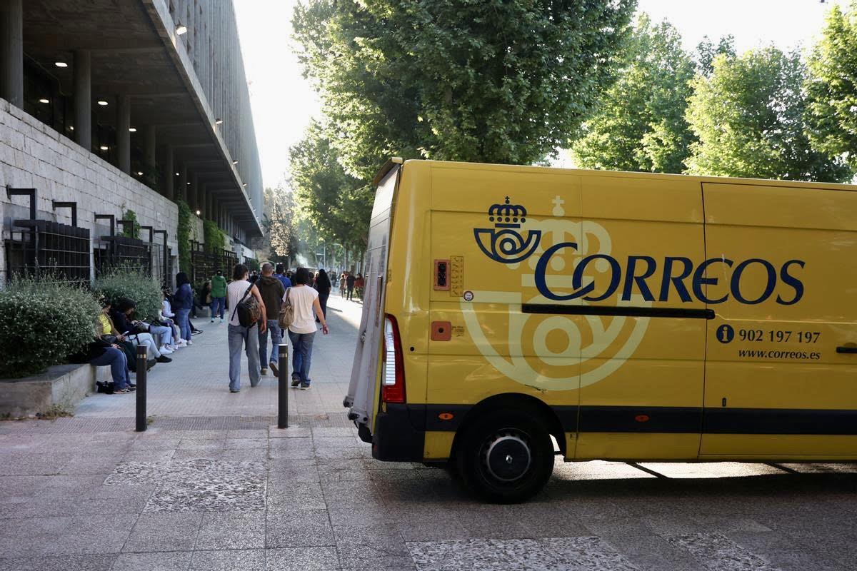 Trabajador de Correos recibe amparo de la Justicia tras verse obligado a repartir en furgoneta cuando solo maneja motos