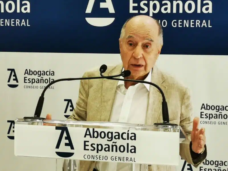 José Juan toharia 
