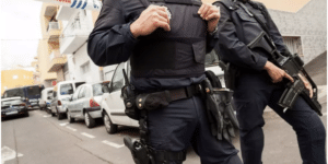 La Audiencia de Madrid absuelve a tres policías nacionales de un delito de lesiones tras una detención por una pelea