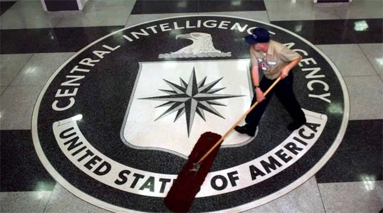 Un alertador de corrupción de la CIA revela que la Agencia de Inteligencia supuestamente ocultó el origen del COVID-19
