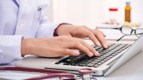 El despido de una trabajadora que tuvo lugar dos horas después de comunicar su baja es nulo