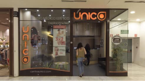 Una encargada de Centros Único denuncia que ha sido despedida por estar embarazada