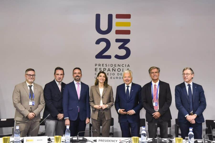 Con Didier Reynders