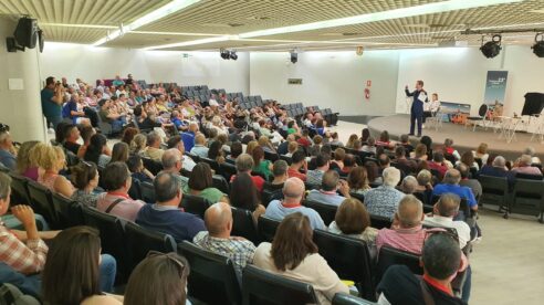 La Federación Española de Jugadores de Azar Rehabilitados advierte contra la adicción de jóvenes y adolescentes