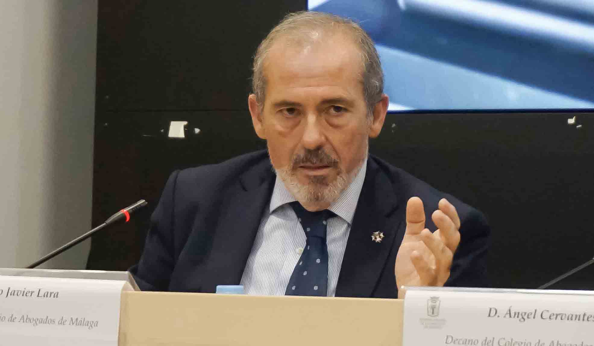 Francisco Javier Lara, decano emérito del Colegio de Málaga: “La abogacía es cobarde”