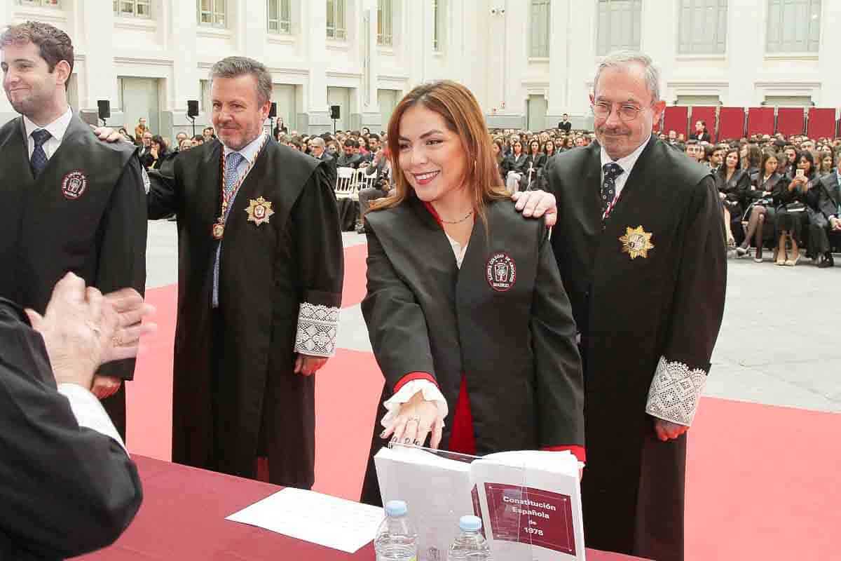 320 nuevos abogados cumplieron con el rito de paso en el ICAM jurando –o prometiendo– la Constitución