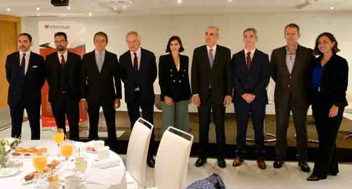 Luzón y familia copia