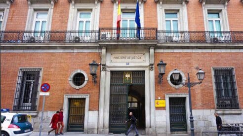 Justicia advierte a los Consejos Generales de la Abogacía y la Procura de que la huelga del turno de oficio no tiene amparo legal
