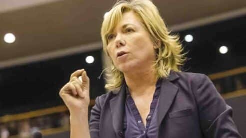 La eurodiputada Pilar del Castillo apela a un diálogo internacional para regular la Inteligencia Artificial