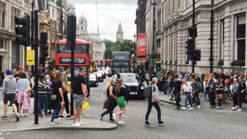 Opinión | Viajar o turistear, ese es el dilema