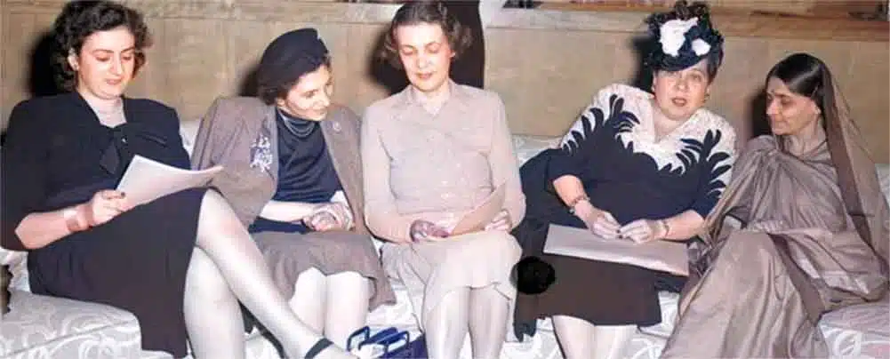Fryderyka Kalinowski (Polonia), Bodgil Begtrup (Dinamarca), Minerva Bernardino (República Dominicana) y Hansa Mehta (India), delegadas de la Subcomisión de la Condición Jurídica y Social de la Mujer, mayo de 1946 en Nueva York. Foto: ONU. 