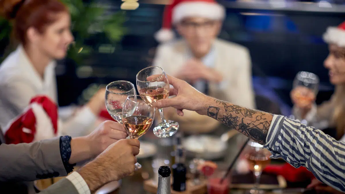 El acoso sexual y las agresiones en las cenas de empresa de Navidad pueden ser objeto de despido