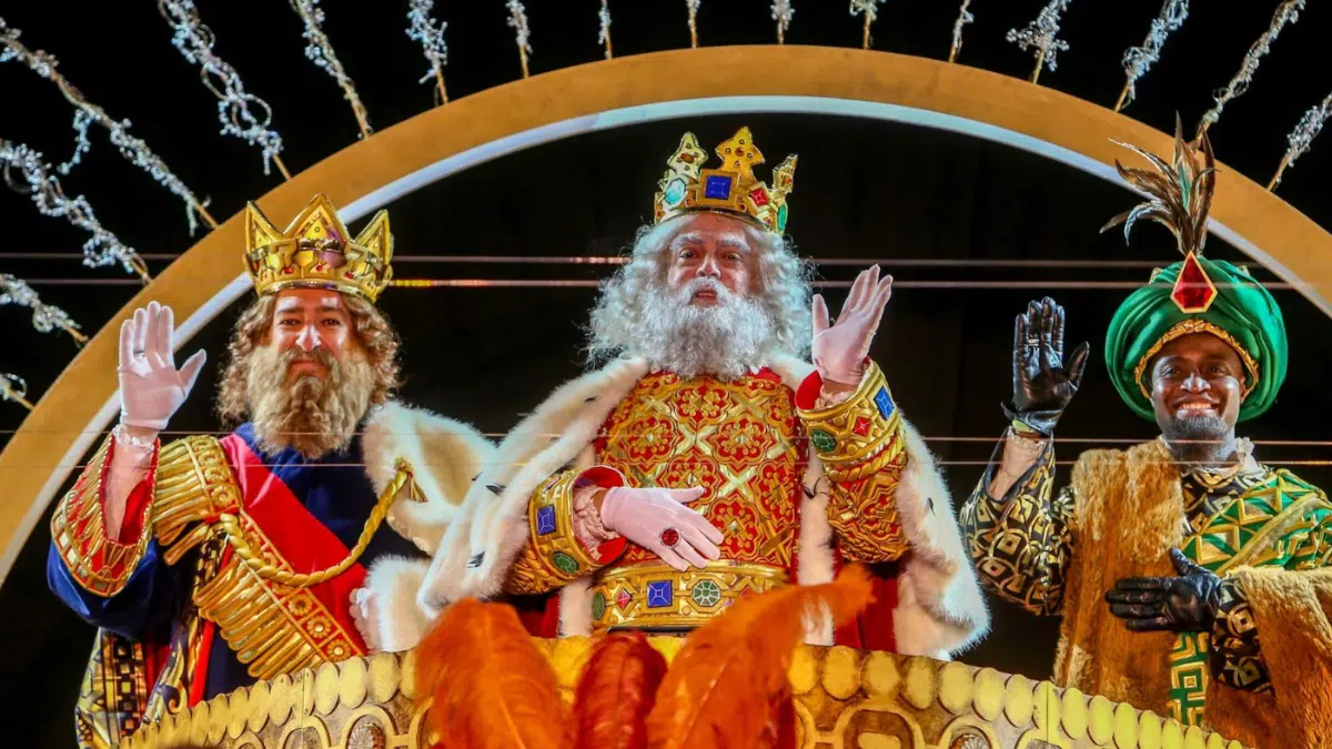 Cuando la Cabalgata de Reyes acaba en el juzgado: denuncia contra el ‘Rey Baltasar’, lesiones por “caramelazos” y caídas
