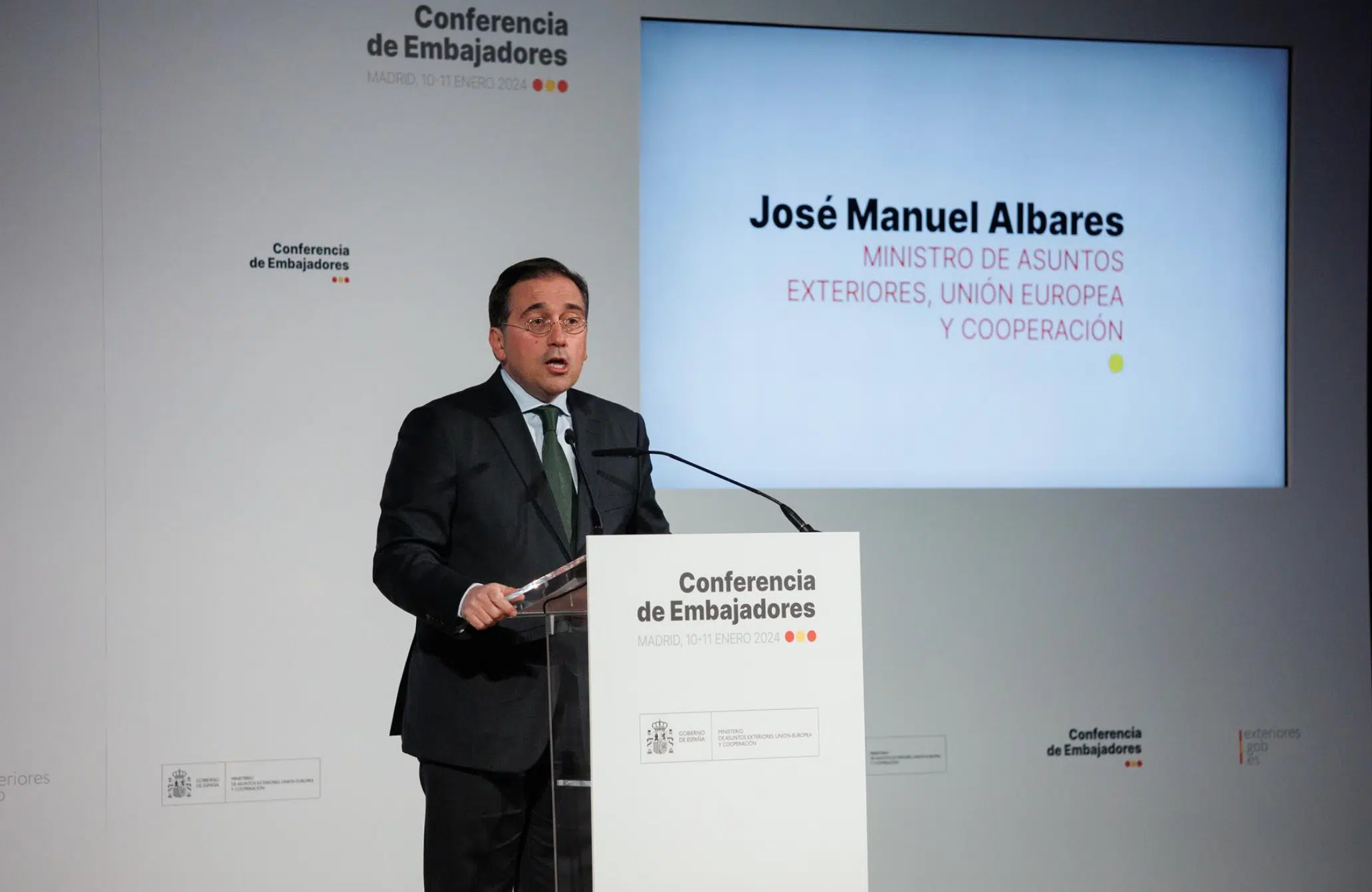 Diplomáticos españoles denuncian el «pésimo estado» de la red consular 
