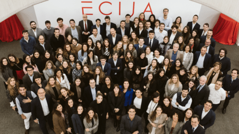 Así retienen el talento en ECIJA: teletrabajo permanente, intercambios internacionales y día libre en cumpleaños