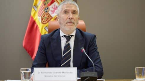 El PP critica que Marlaska defienda su gestión migratoria tras el fallo del TS: «va varapalo tras varapalo. Hágaselo mirar»