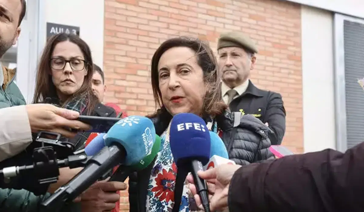 Robles defiende a los jueces: «actúan siempre con arreglo a derecho, son independientes y realizan un gran trabajo»