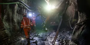 Despido nulo y 12.500 euros para un trabajador de una mina: estaba de baja por accidente laboral y en periodo de prueba