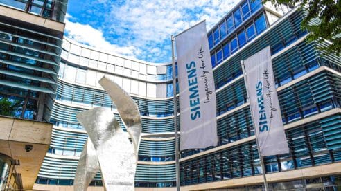 Siemens fue pionera en incrustar a sus «in house» en todos sus negocios y en implementar el «Compliance»