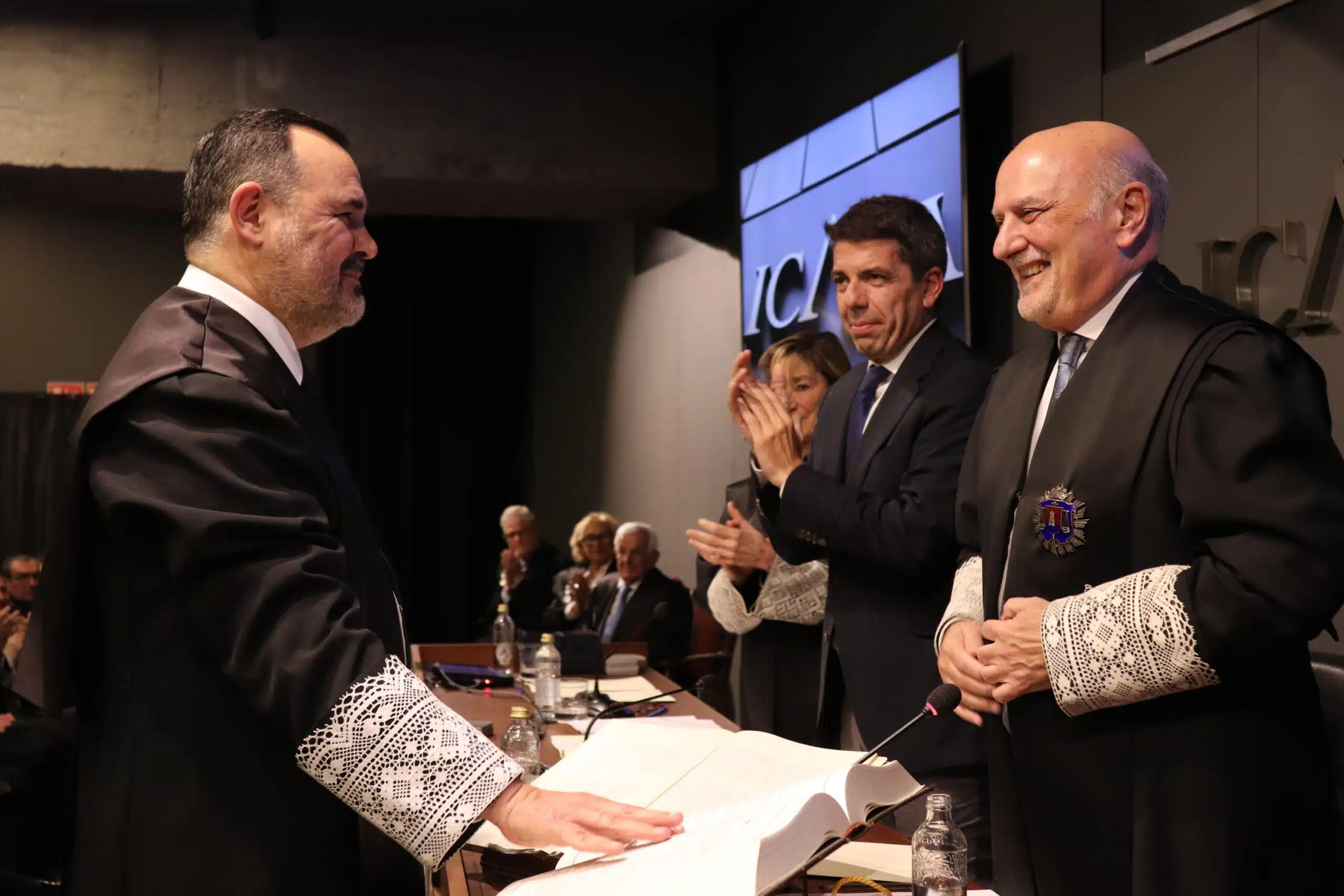 Ignacio Gally toma posesión como nuevodecano del Colegio de la Abogacía de Alicante