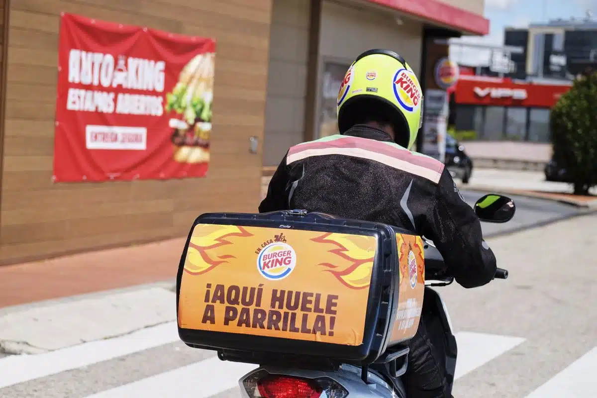 Burger King despide a un trabajador por echar diésel, y no gasolina, en los vehículos de reparto de la compañía