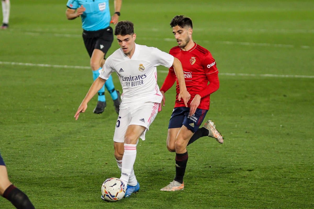 El despido disciplinario del vigilante de seguridad en el Osasuna-Real Madrid es procedente pese a la omisión de audiencia previa