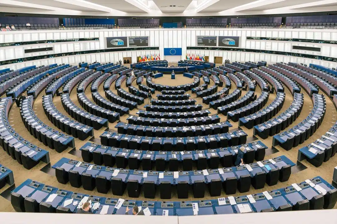 El Parlamento Europeo aprueba la nueva Directiva sobre diligencia debida