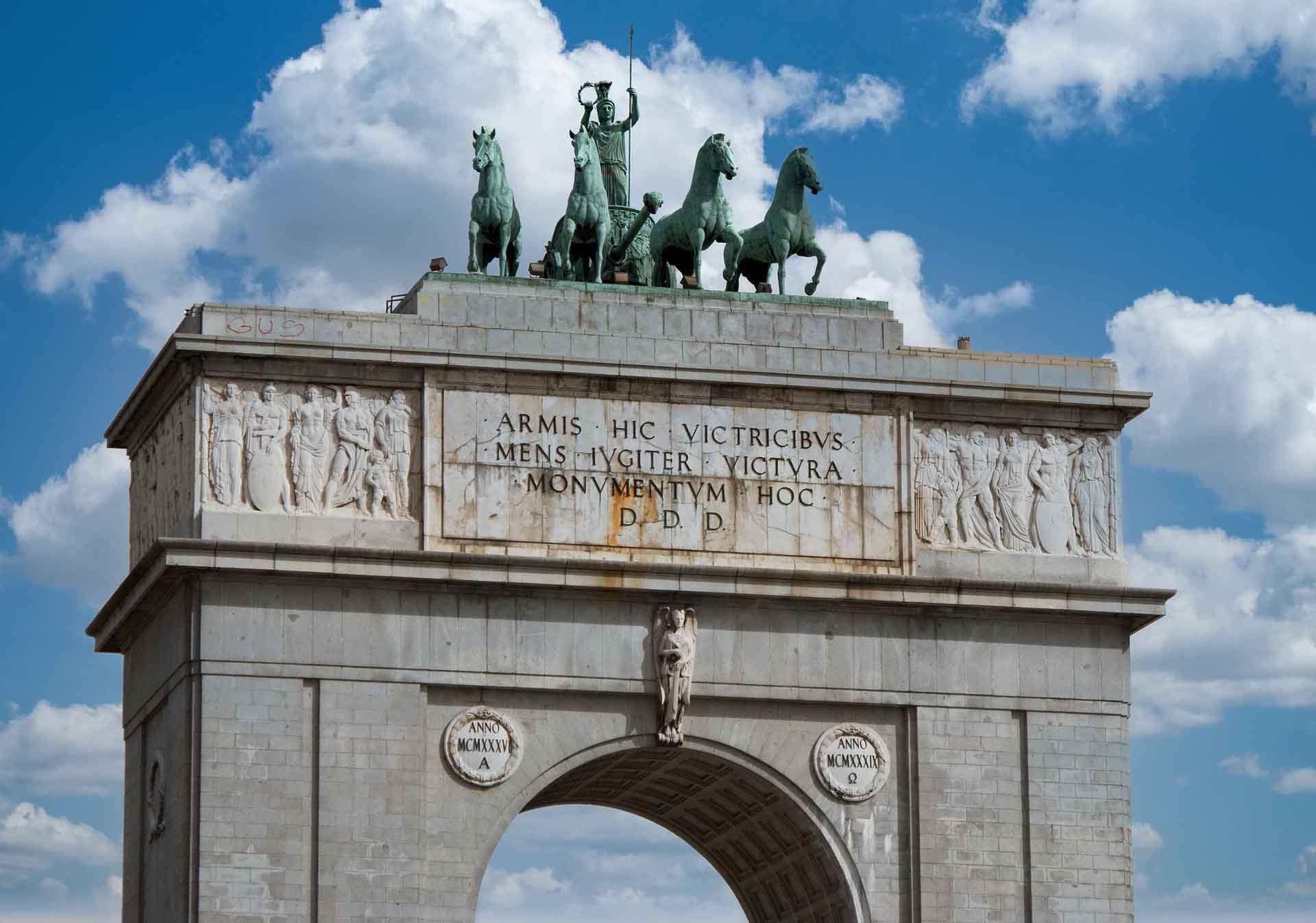 Una sentencia obliga al Ayuntamiento y a la Comunidad de Madrid a rehabilitar el Arco de la Victoria de Moncloa