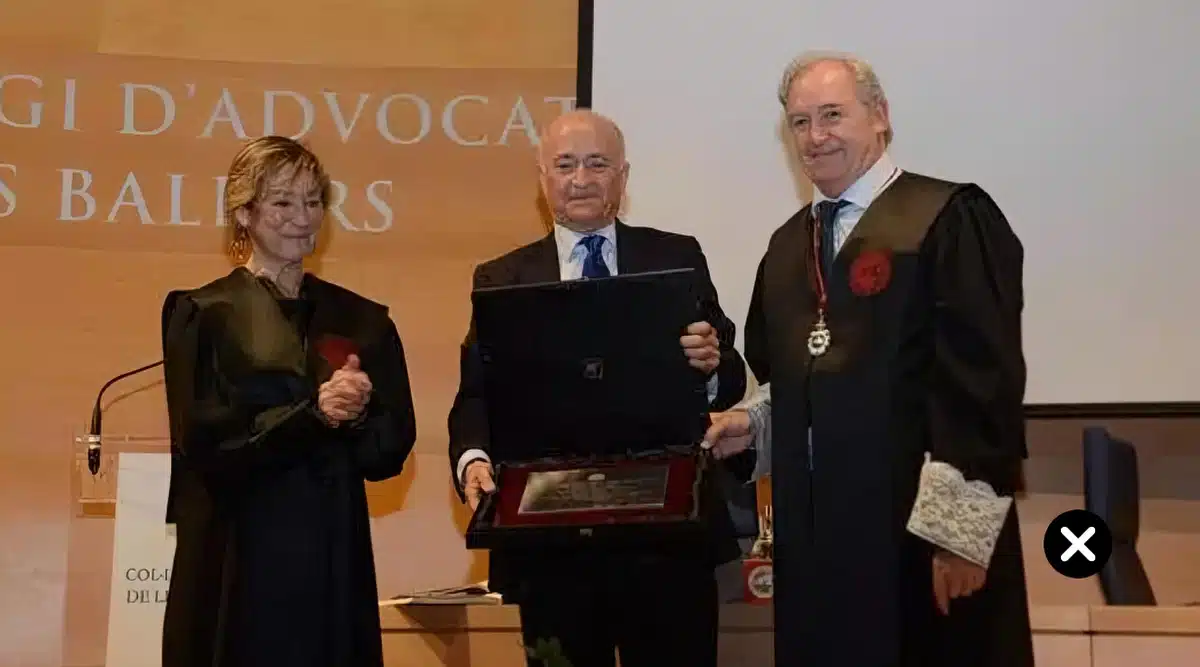 Vicente Magro es distinguido por el ICAIB con el Premio Enriqueta Pascual por la Igualdad, en su Quinta Edición