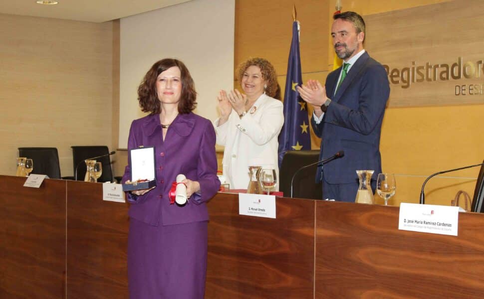 Mercedes Mateo Pérez, directora del Servicio de Atención a Consumidores y Usuarios del Colegio de Registradores de España.