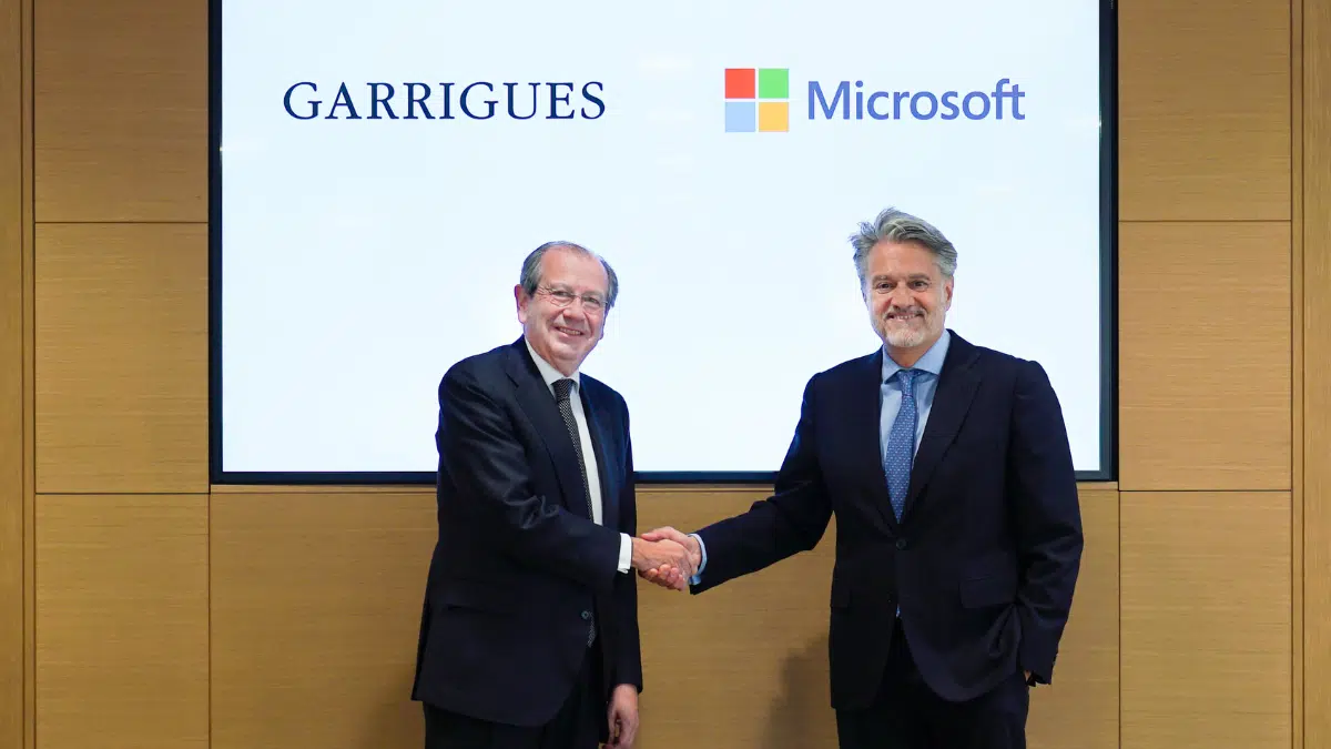 Garrigues y Microsoft firman un acuerdo de colaboración para impulsar la innovación y el uso de IA
