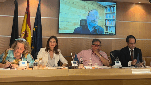 Juristas expertos en interinos recuerdan tras la sentencia del TJUE que el Derecho Europeo prima sobre el nacional 