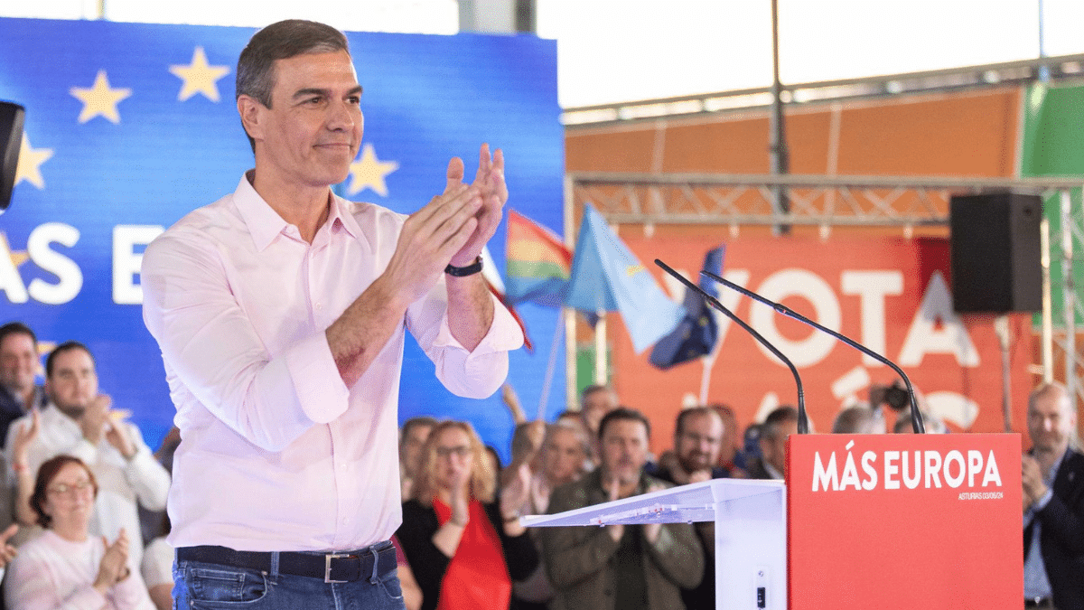 La AJFV y FJI critican que Sánchez deslice «la idea de que un juez dicta sus resoluciones con intereses electoralistas»