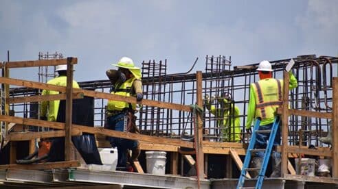 El TS obliga a una constructora a pagar la indemnización por una vivienda defectuosa frente a la aseguradora