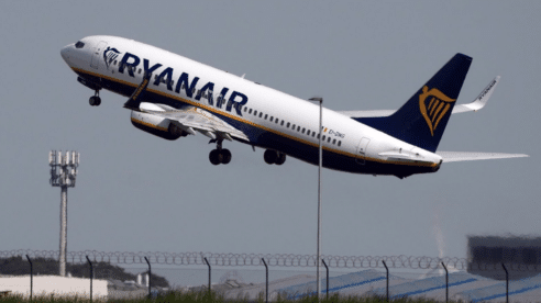 Juzgado ordena a Ryanair el cese de «prácticas denigrantes» contra eDreams y uso de expresiones como ‘pirata’