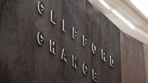 Clifford Chance crece un 9% y cierra el año financiero con unos ingresos globales de 2.604 millones de euros