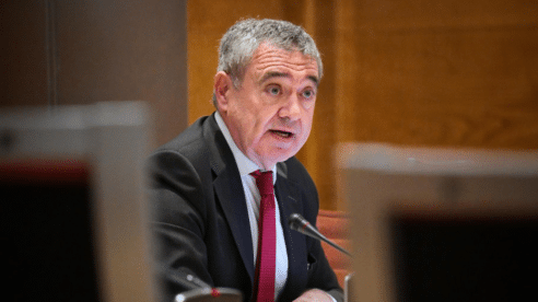 El Constitucional apartará al magistrado Macías de todos los recursos de la amnistía tras negarse él a hacerlo