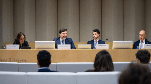 Pérez-Llorca y Fideres analizan los riesgos y oportunidades de los litigios derivados de las inversiones en cotizadas