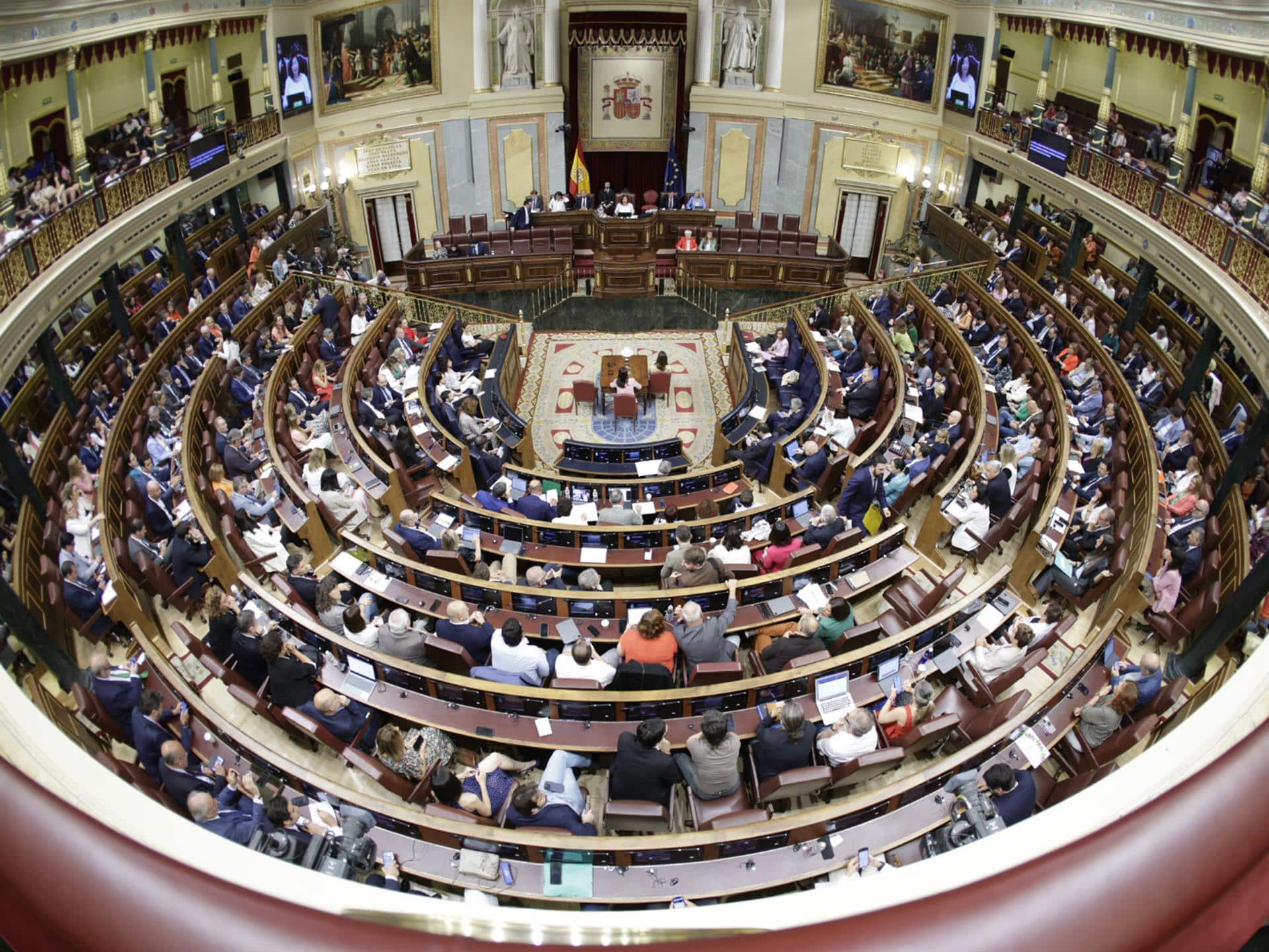 El Congreso elige con los votos de PSOE y PP a los 10 nuevos vocales del CGPJ que le corresponden