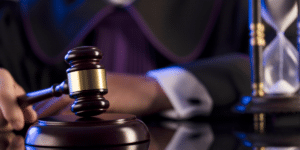retraso judicial condena mujer
