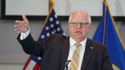 Kamala Harris ya tiene su «ticket»para la vicepresidencia: el gobernador de Minnesota Tim Walz