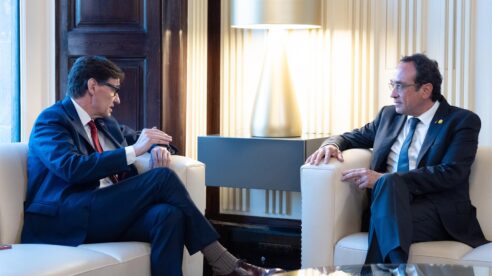 Reconocer el déficit fiscal con Cataluña obligaría a subir un 29,5% el IRPF estatal, según FEDEA