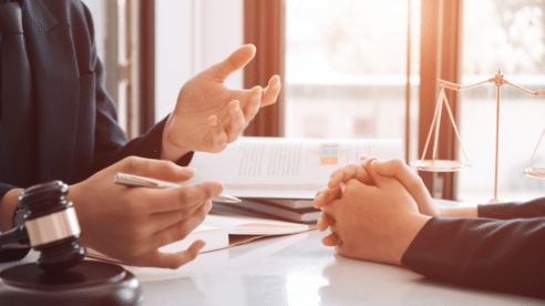 Comunicación eficaz con su abogado: consejos para clientes