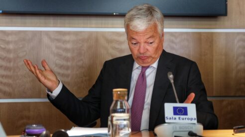 Reynders aclara que reformar la elección de los vocales del CGPJ «no es una obligación» sino «una recomendación»