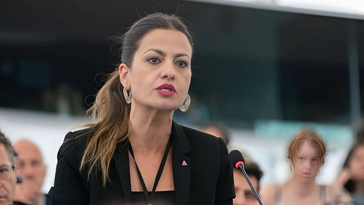 La ministra de Juventud e Infancia critica a Instagram por cerrar la cuenta de Fallarás en la que reveló el caso Errejón
