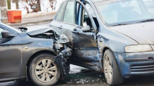 El TSJ de Extremadura califica laboral el accidente de coche de un trabajador que dio positivo en THC