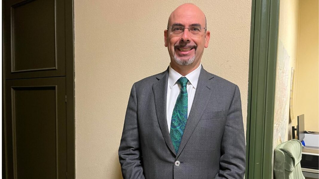 Fernando Portillo: "En España no se sanciona profesionalmente a preparadores que cobren en negro"