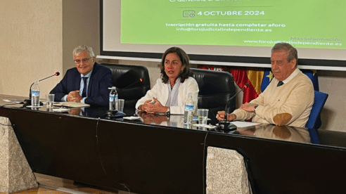 La Fiscalía y el CGPJ: las luces y sombras de la Constitución, según Torres-Dulce y Sosa Wagner