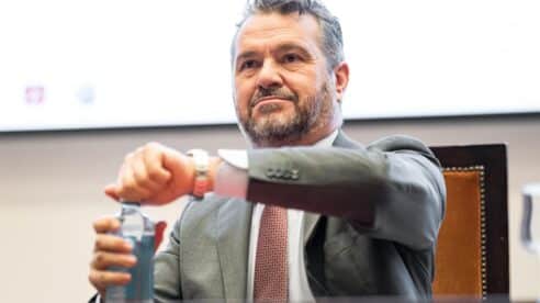 La CNMV considera más grave la presunta manipulación Gotham que las incorreciones en las cuentas de Grifols